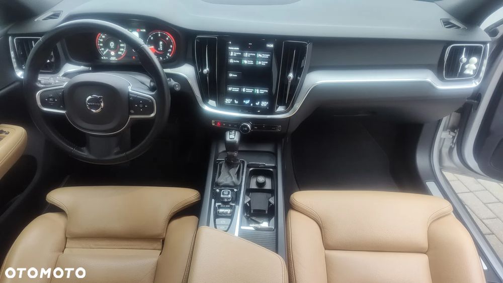 Volvo V60 D4 Geartronic Momentum Pro - 16