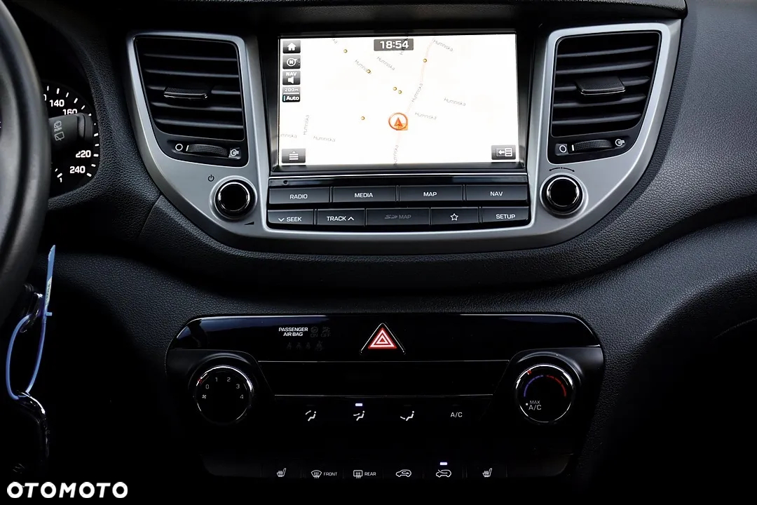 Hyundai Tucson 1.6 GDi 2WD Select - 23