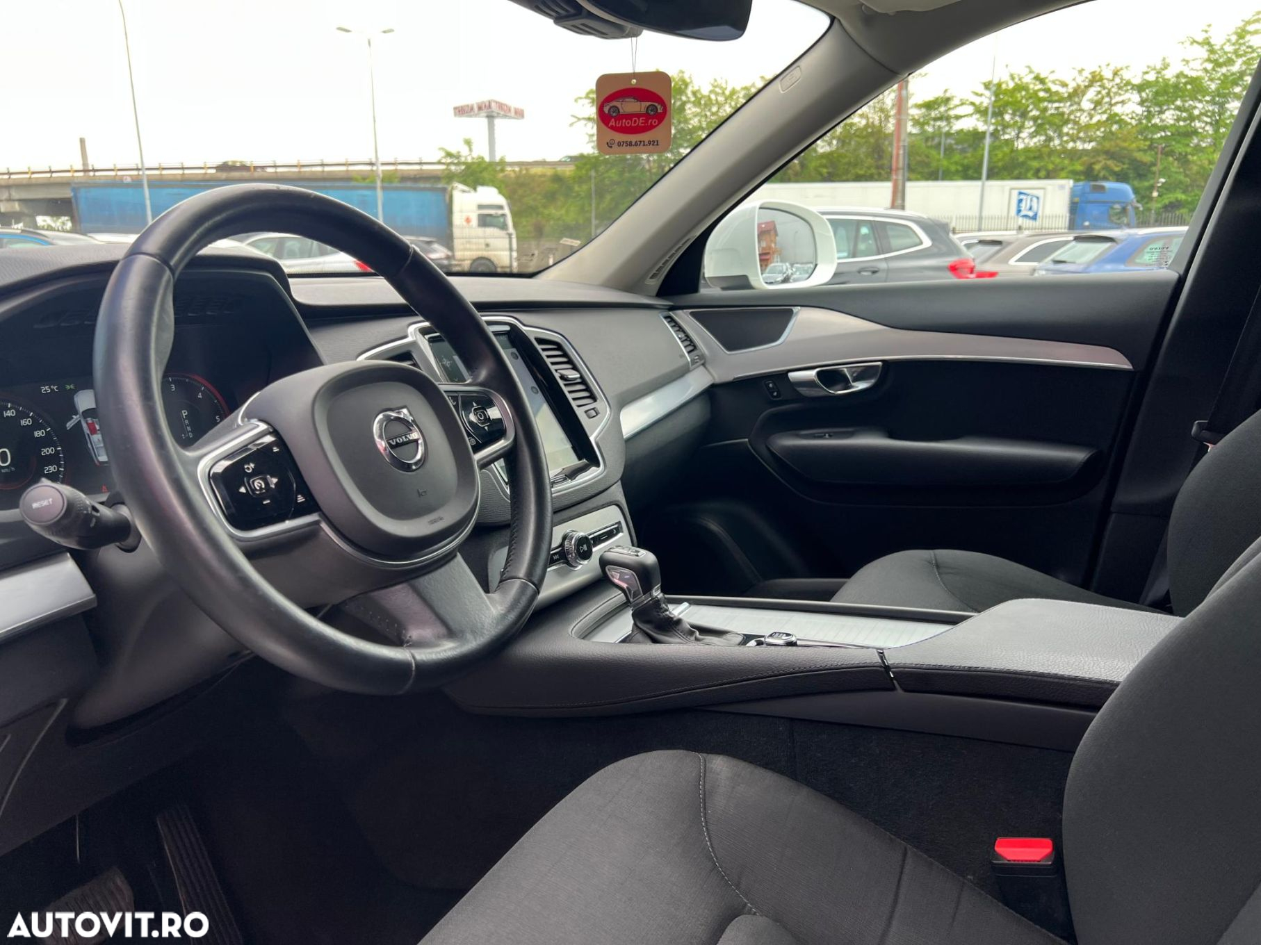 Volvo XC 90 - 5