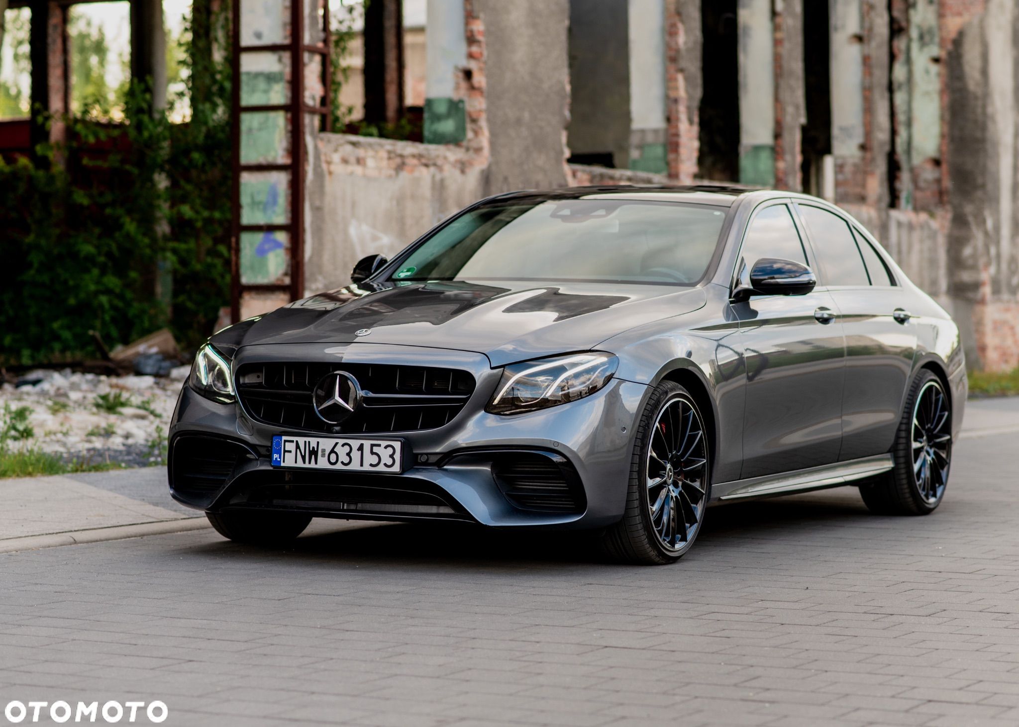 Mercedes-Benz Klasa E 400 4-Matic 9G-TRONIC - 1