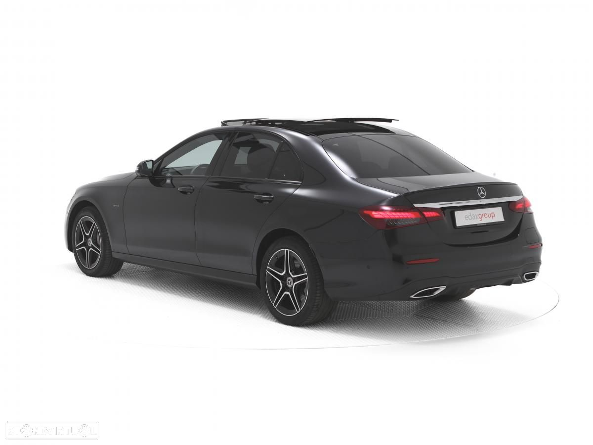 Mercedes-Benz E 300 de 9G-TRONIC AMG Line - 4
