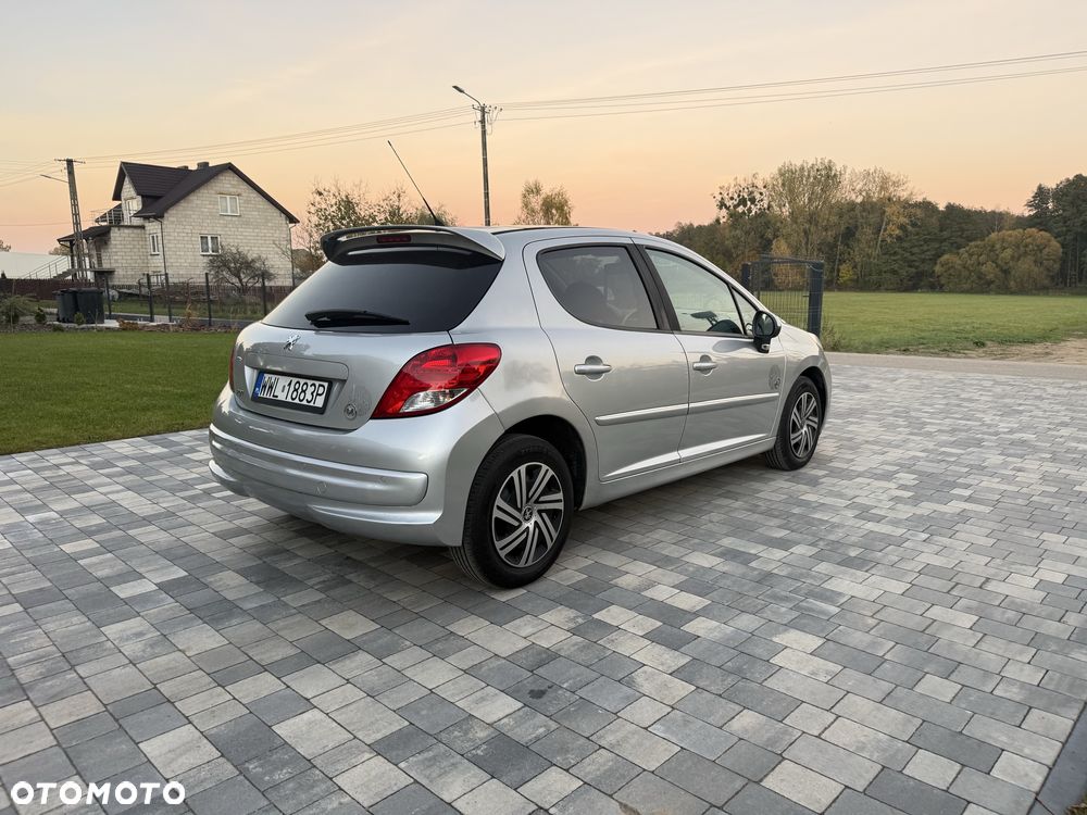 Peugeot 207 - 3