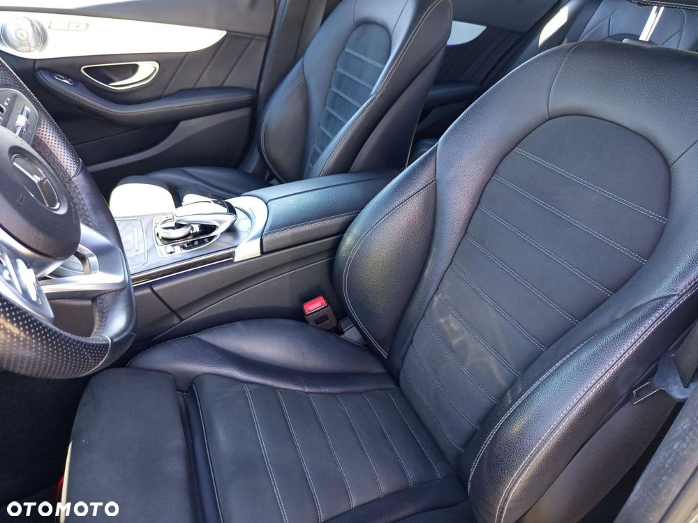 Mercedes-Benz Klasa C 300 9G-TRONIC - 12