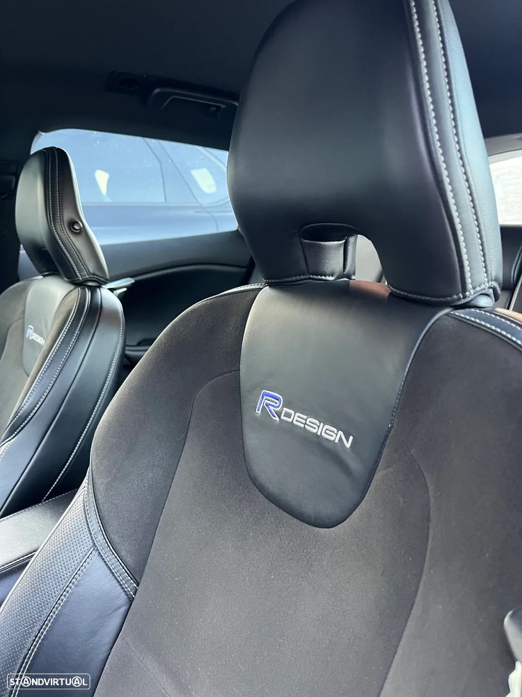 Volvo V40 D2 R Design - 22