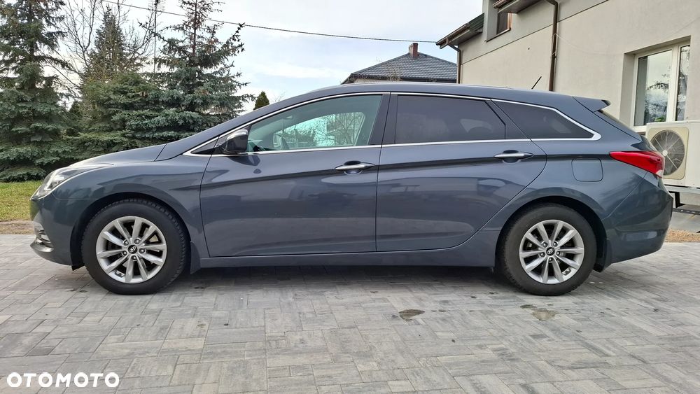 Hyundai i40 1.7 CRDi Comfort DCT - 2