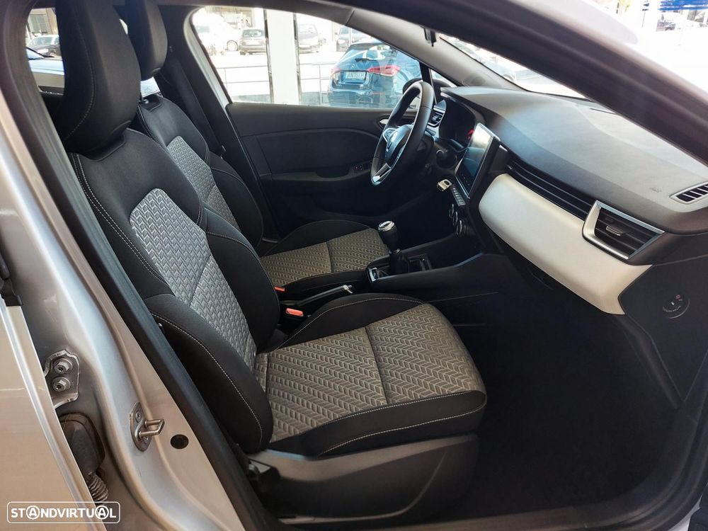 Renault Clio 1.0 TCe Evolution Bi-Fuel - 38