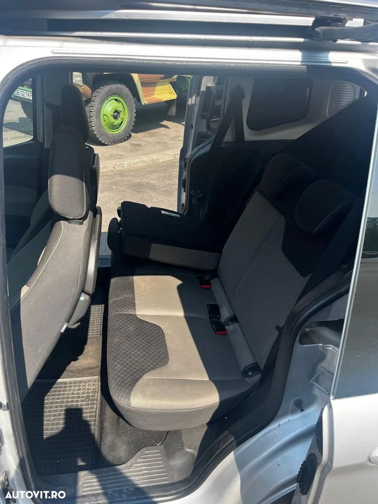 Ford Tourneo Courier 1.0 EcoBoost Trend - 10