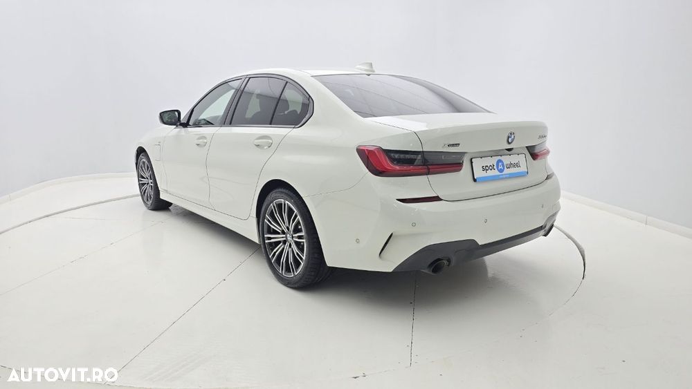 BMW Seria 3 - 8