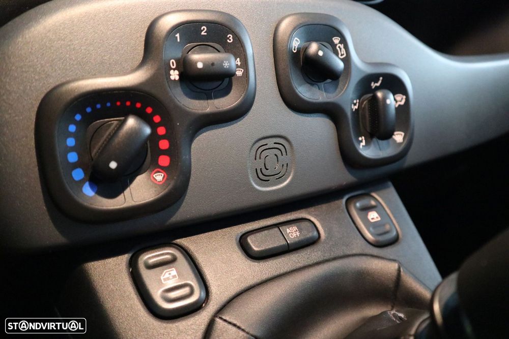 Fiat Panda 1.2 Lounge S&S - 19