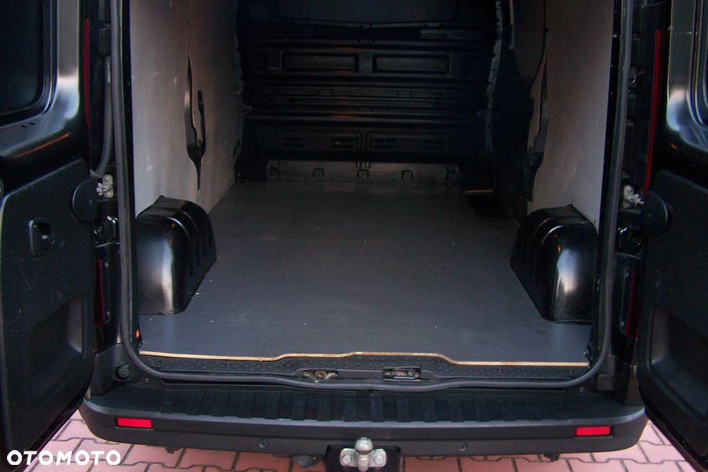 Renault Trafic - 8