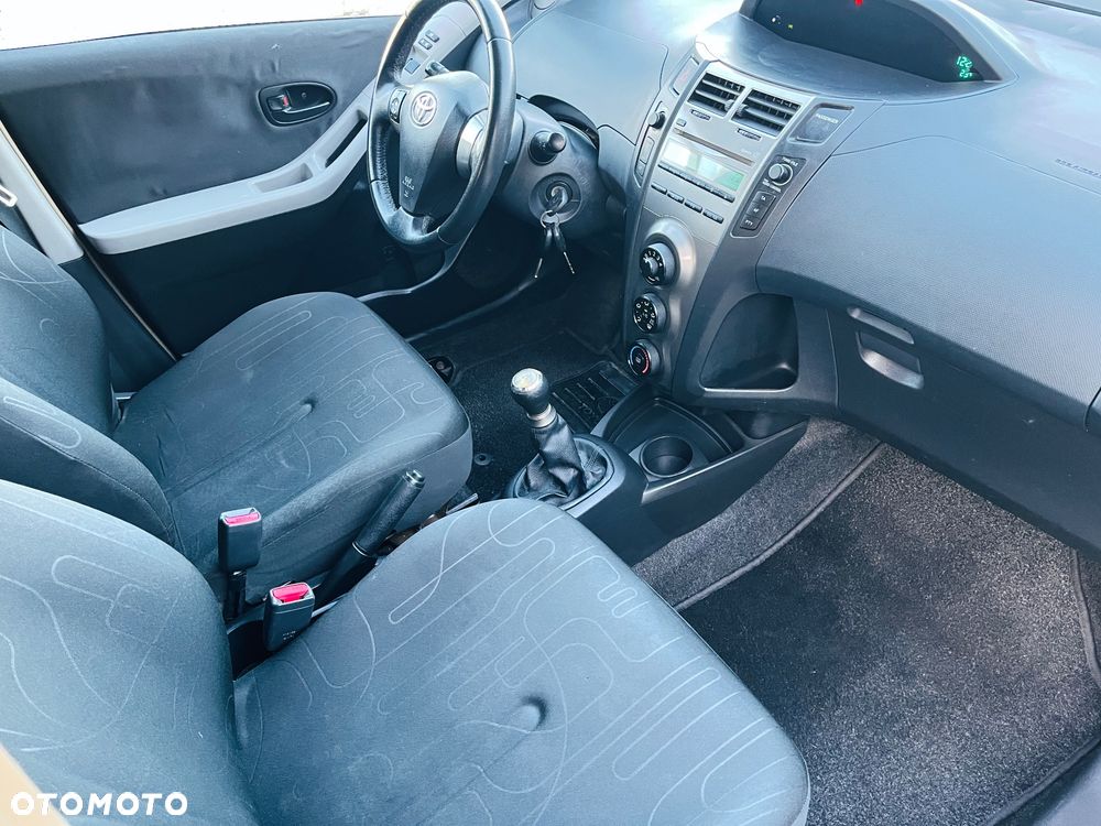 Toyota Yaris 1.0 Luna A/C - 9