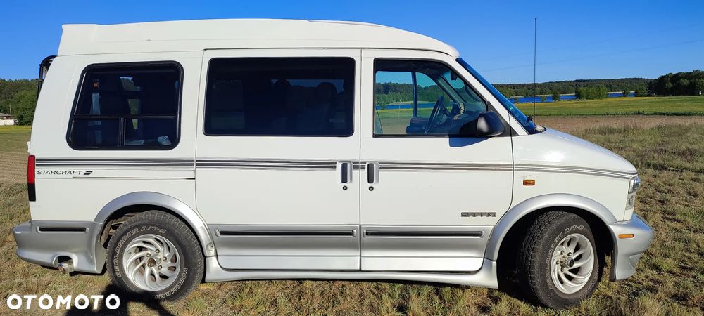 GMC Safari - 4