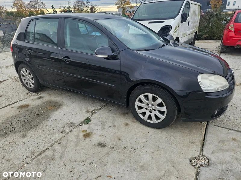 Volkswagen Golf V 1.9 TDI Comfortline - 14