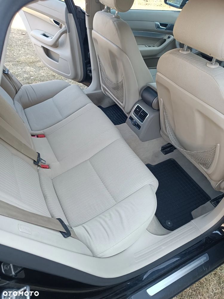 Audi A6 Limousine 2.4 Quattro - 7