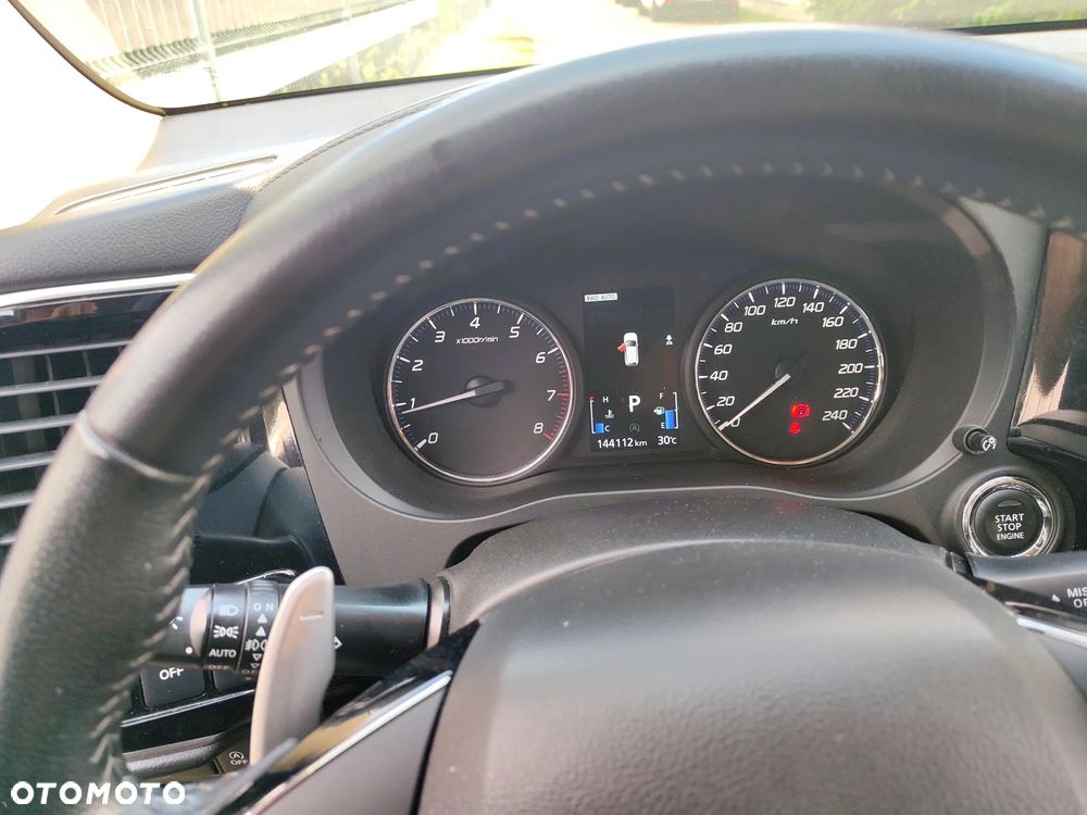 Mitsubishi Outlander 2.0 Intense + SDA 4WD CVT - 19