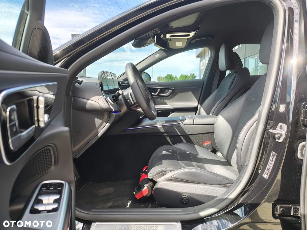 Mercedes-Benz Klasa E 220 d mHEV 4-Matic AMG 9G-Tronic - 10
