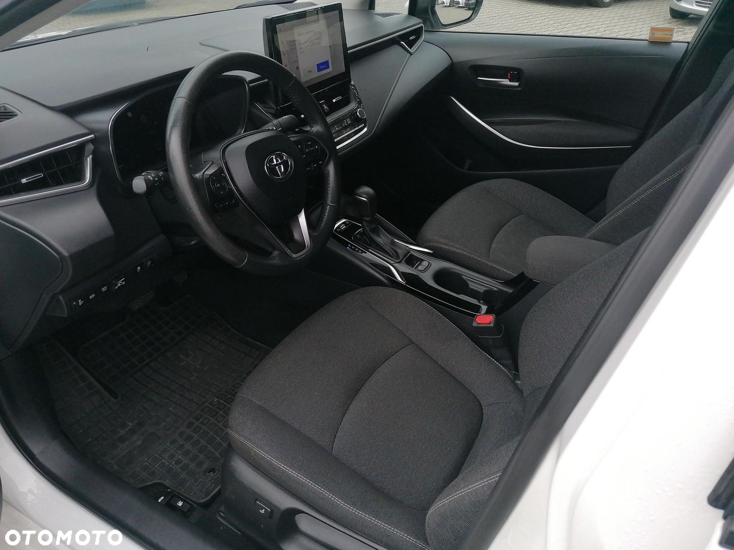 Toyota Corolla 1.8 Hybrid Style - 14