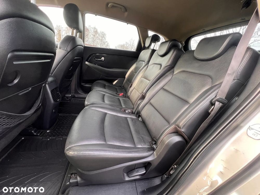 Kia Carens 1.7 CRDi Spirit - 10