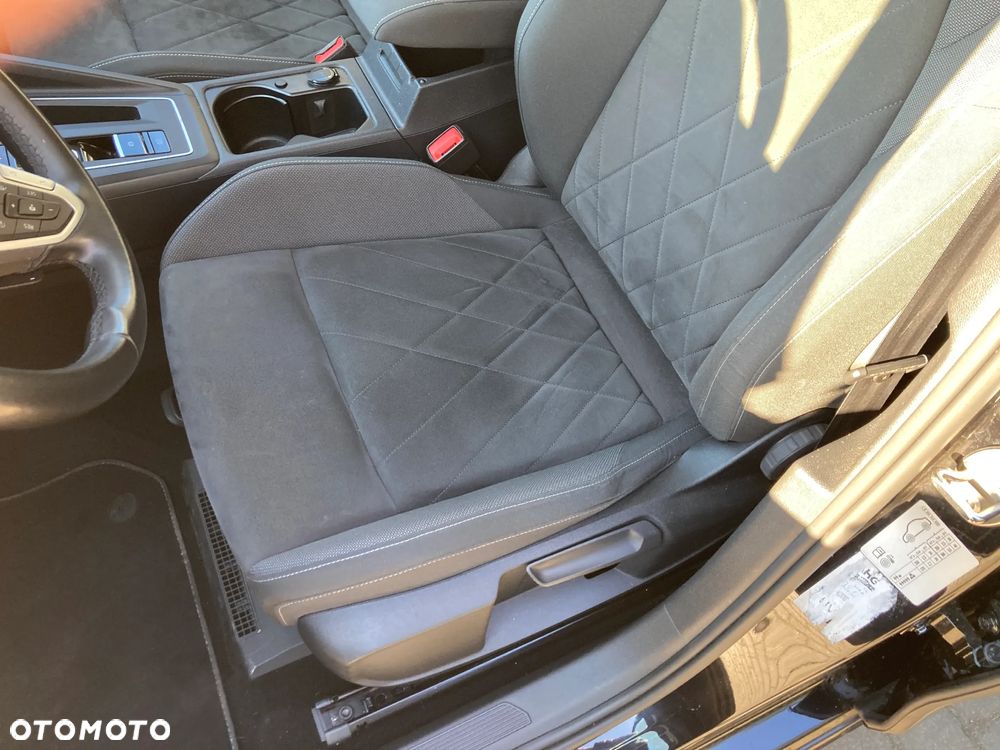 Volkswagen Golf 1.5 eTSI OPF DSG Style - 15