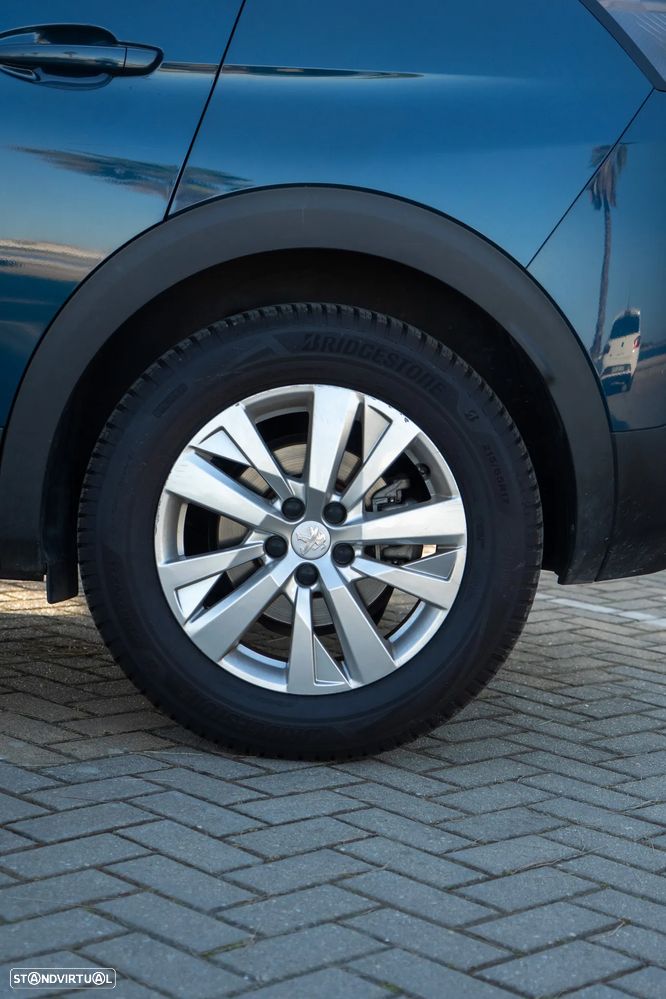 Peugeot 3008 1.5 BlueHDi Allure EAT8 - 6