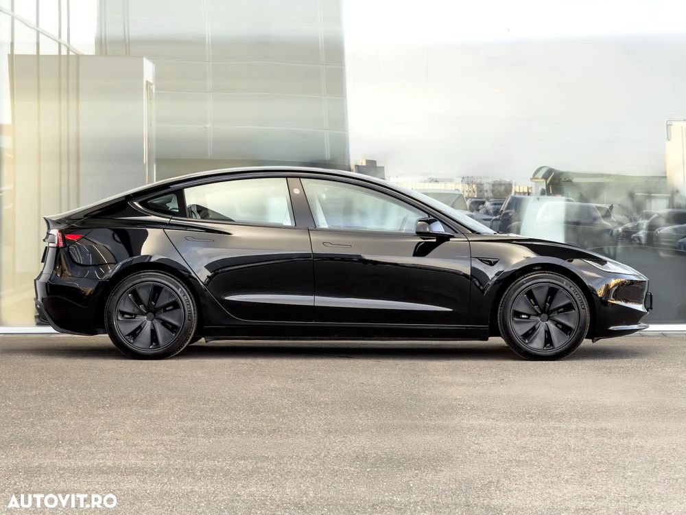 Tesla Model 3 RWD - 7
