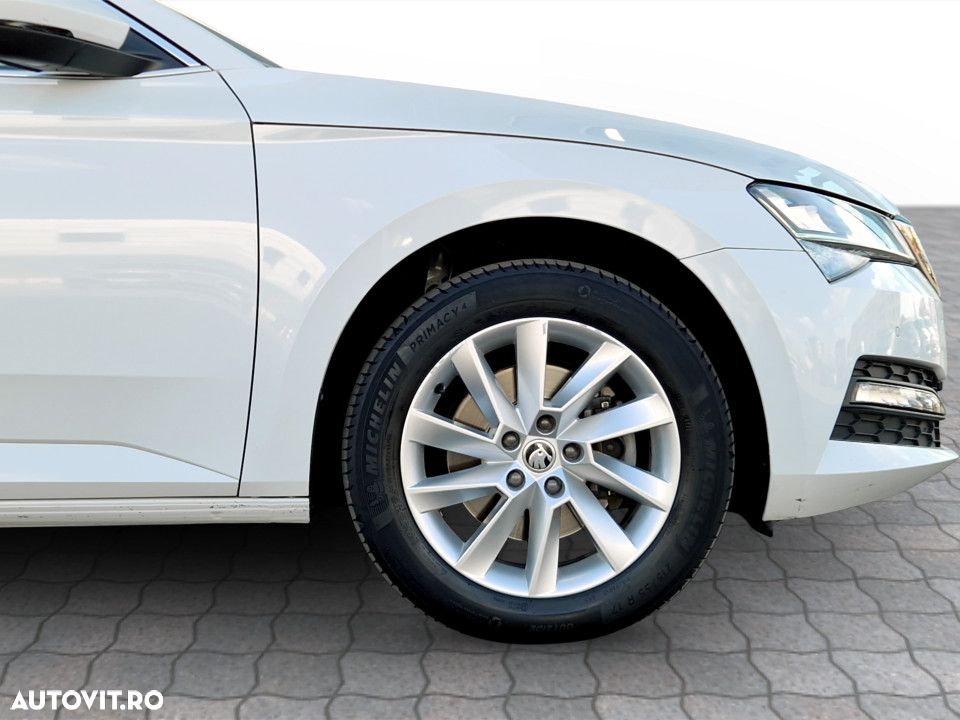 Skoda Superb 2.0 TDI DSG Ambition - 12
