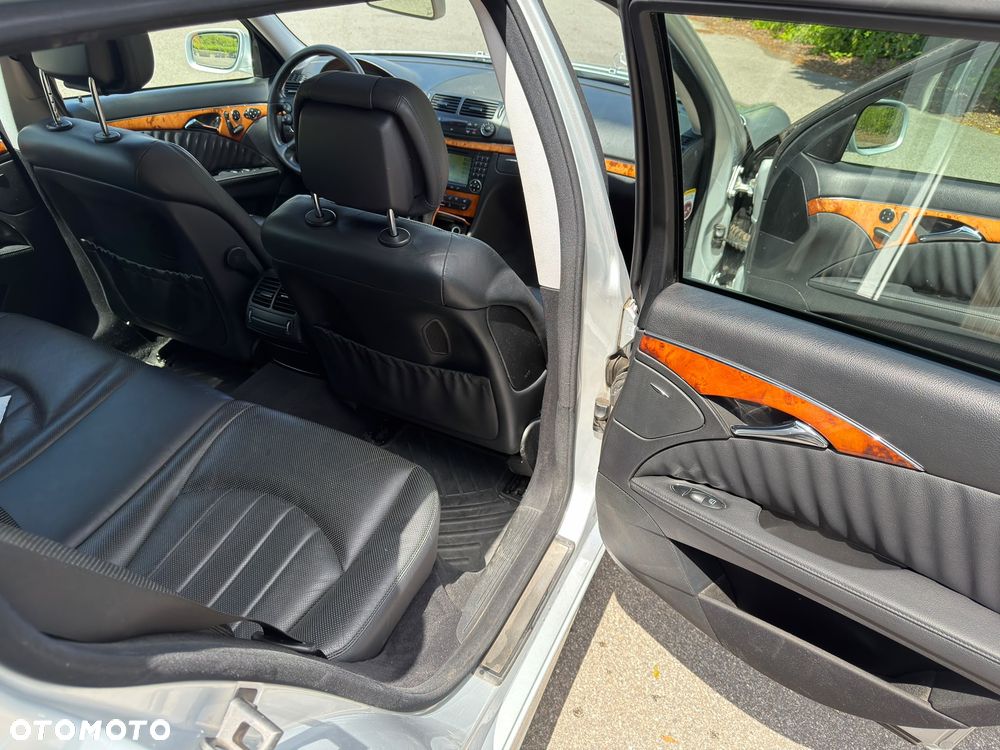 Mercedes-Benz Klasa E 320 CDI 4-Matic T Elegance - 22