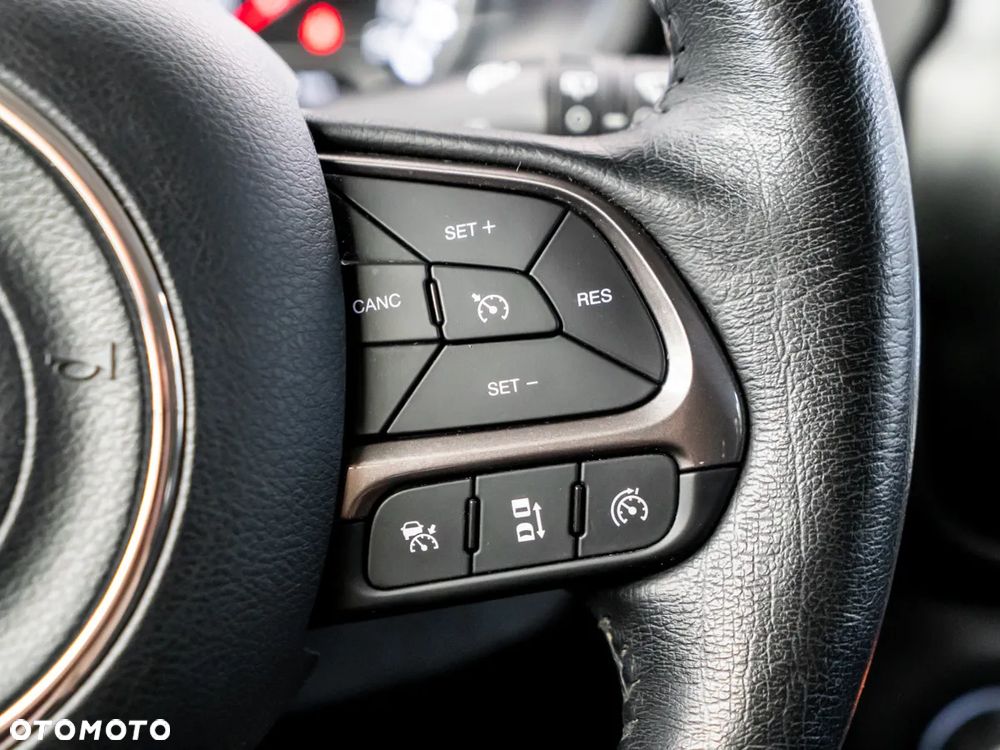 Jeep Renegade 1.3 GSE T4 Turbo Limited FWD S&S - 28