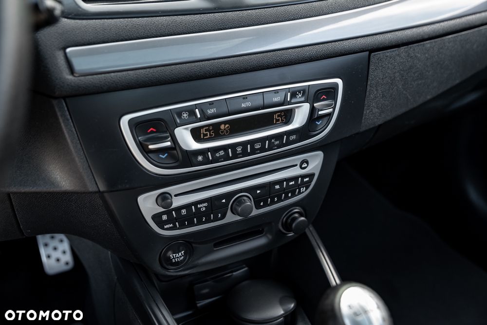 Renault Megane TCe 180 GT - 19