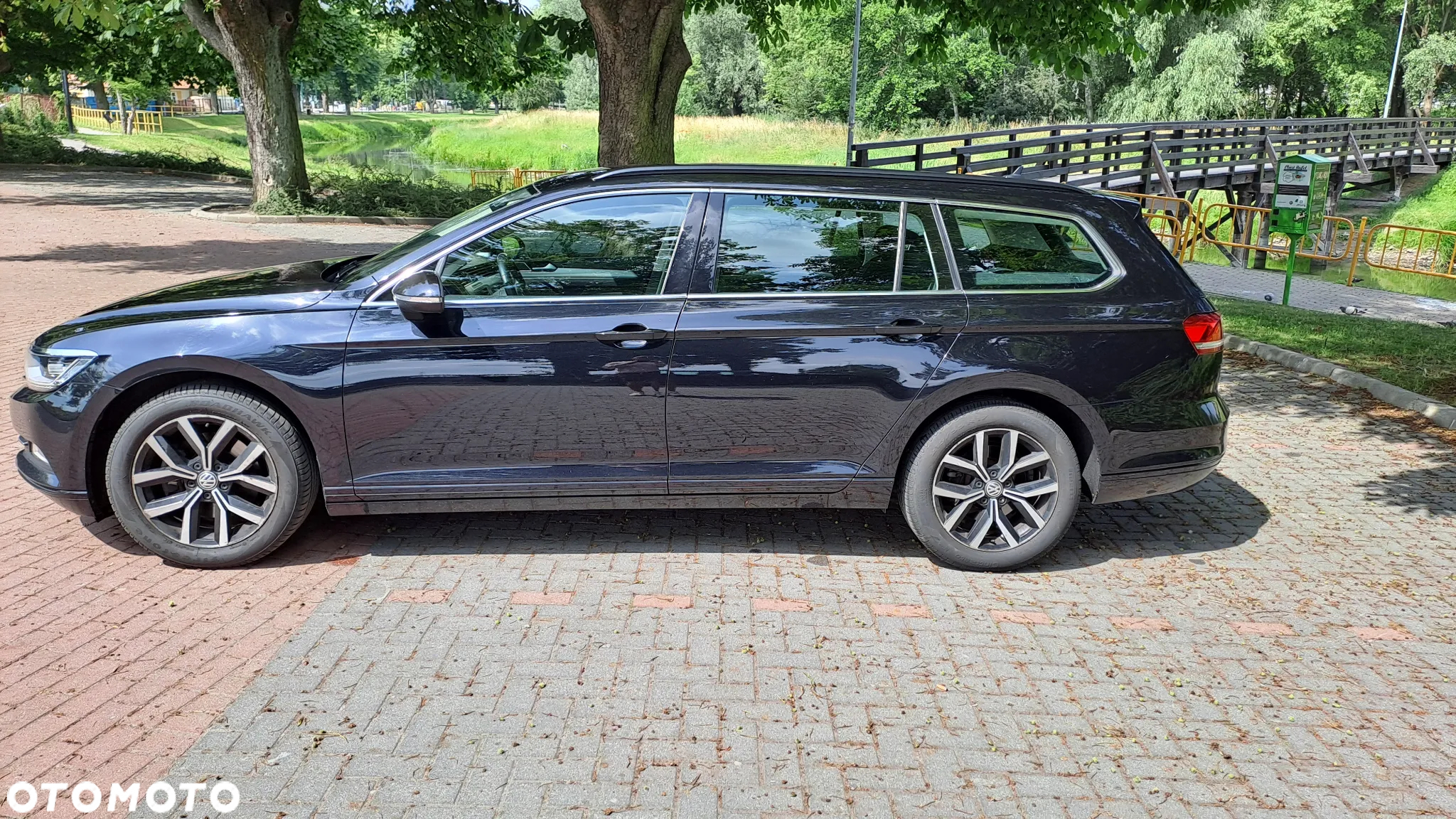 Volkswagen Passat 2.0 TDI SCR Comfortline - 9