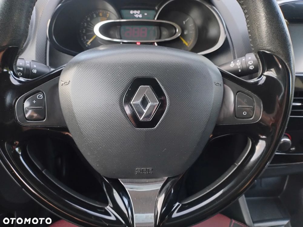 Renault Clio 1.2 16V 75 Life - 36
