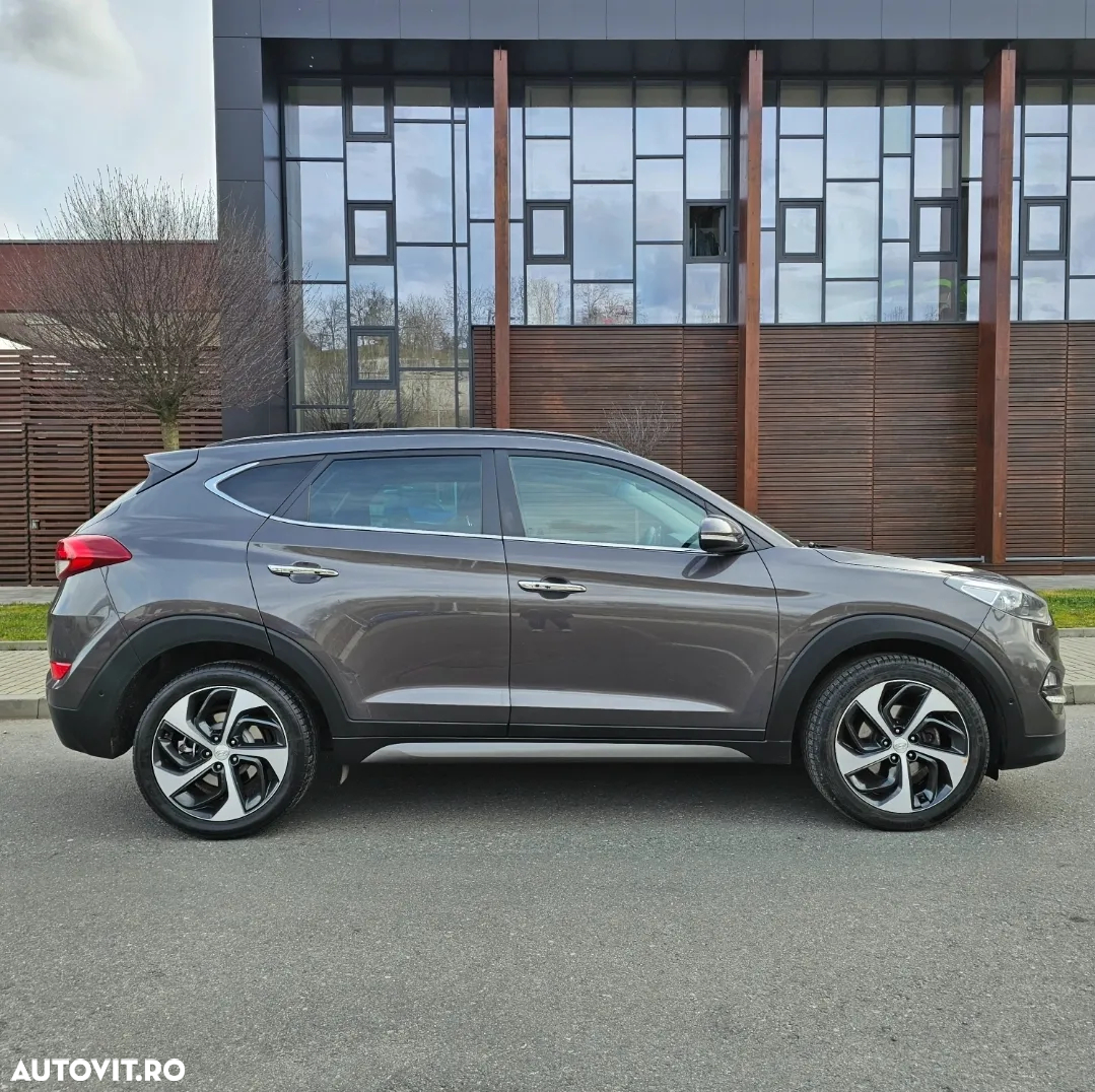 Hyundai Tucson 2.0 CRDI 4WD 8AT Luxury - 4