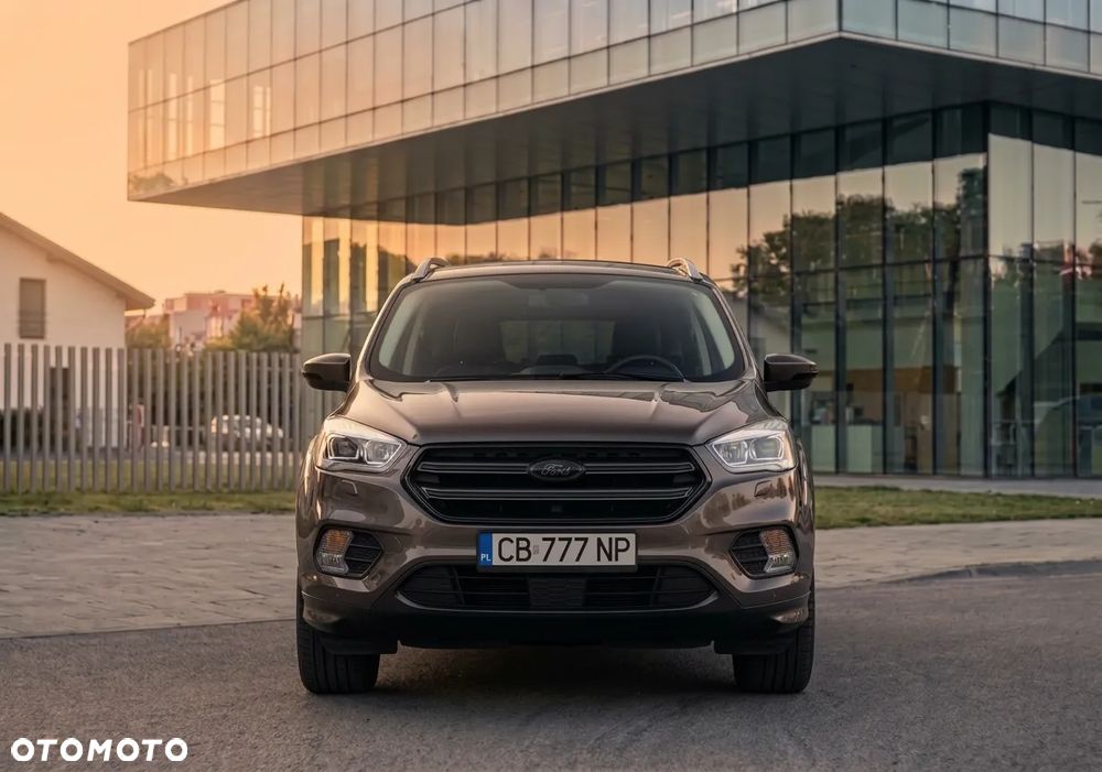 Ford Kuga 1.5 TDCi FWD Titanium - 11