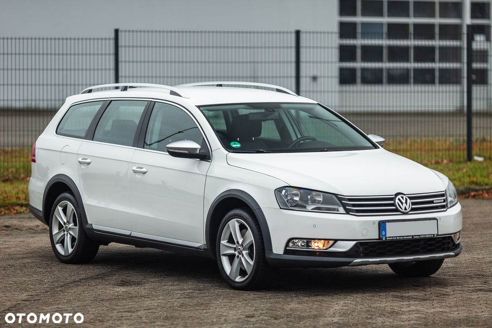 Volkswagen Passat 2.0 TDI DPF 4Mot Comfortline - 9