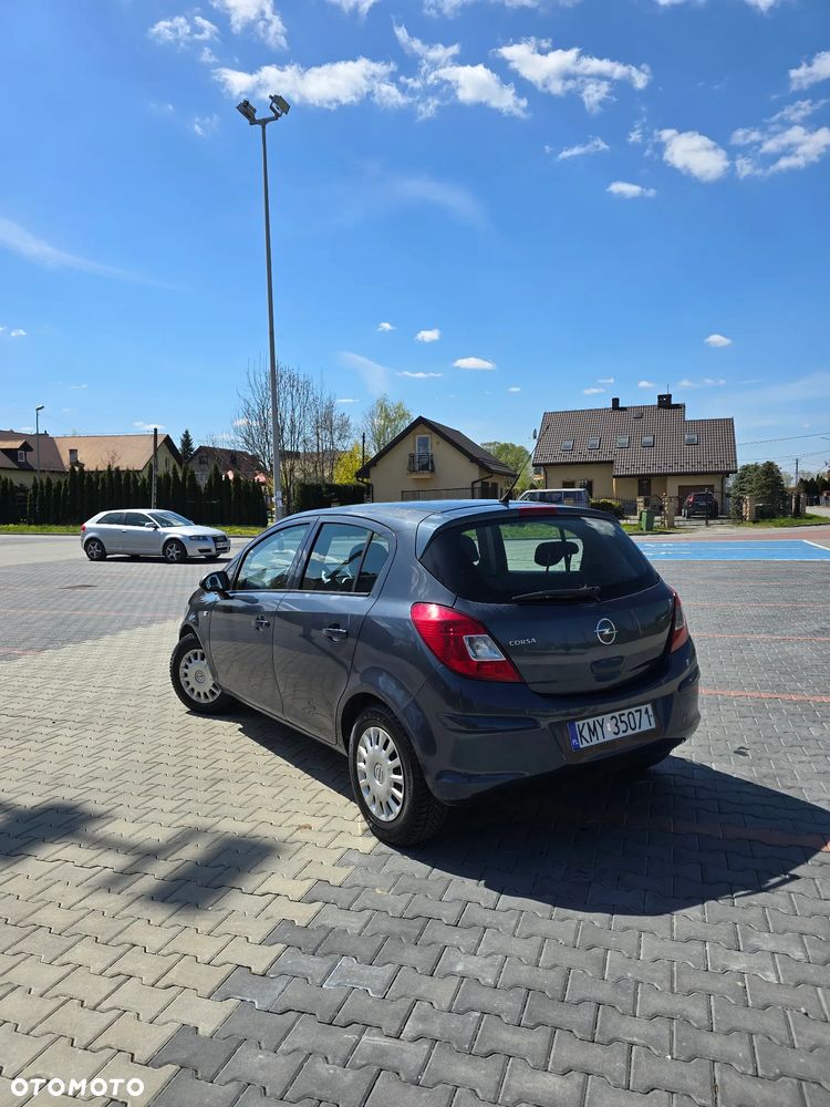 Opel Corsa - 3