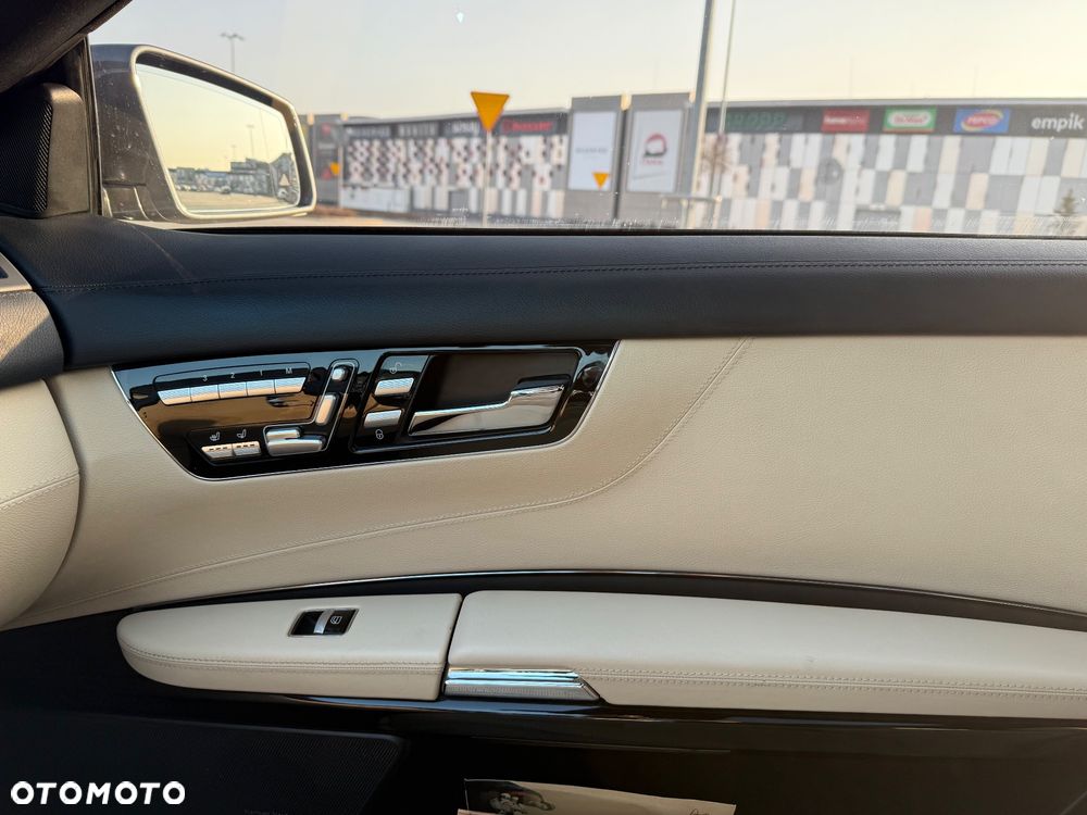 Mercedes-Benz CL 500 4Matic 7G-TRONIC - 12