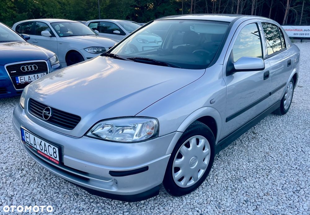 Opel Astra 1.6 GL - 10