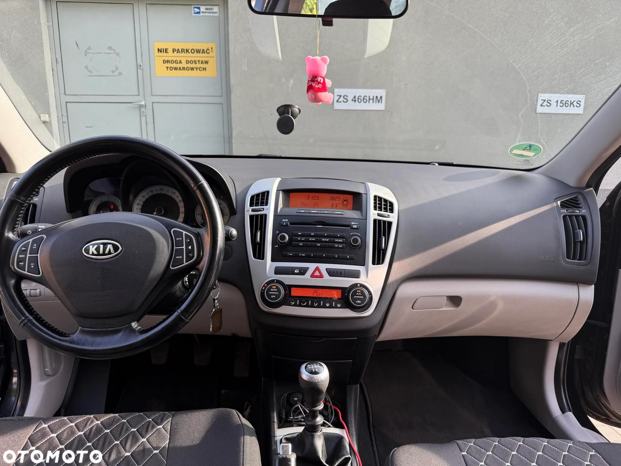 Kia Ceed - 10