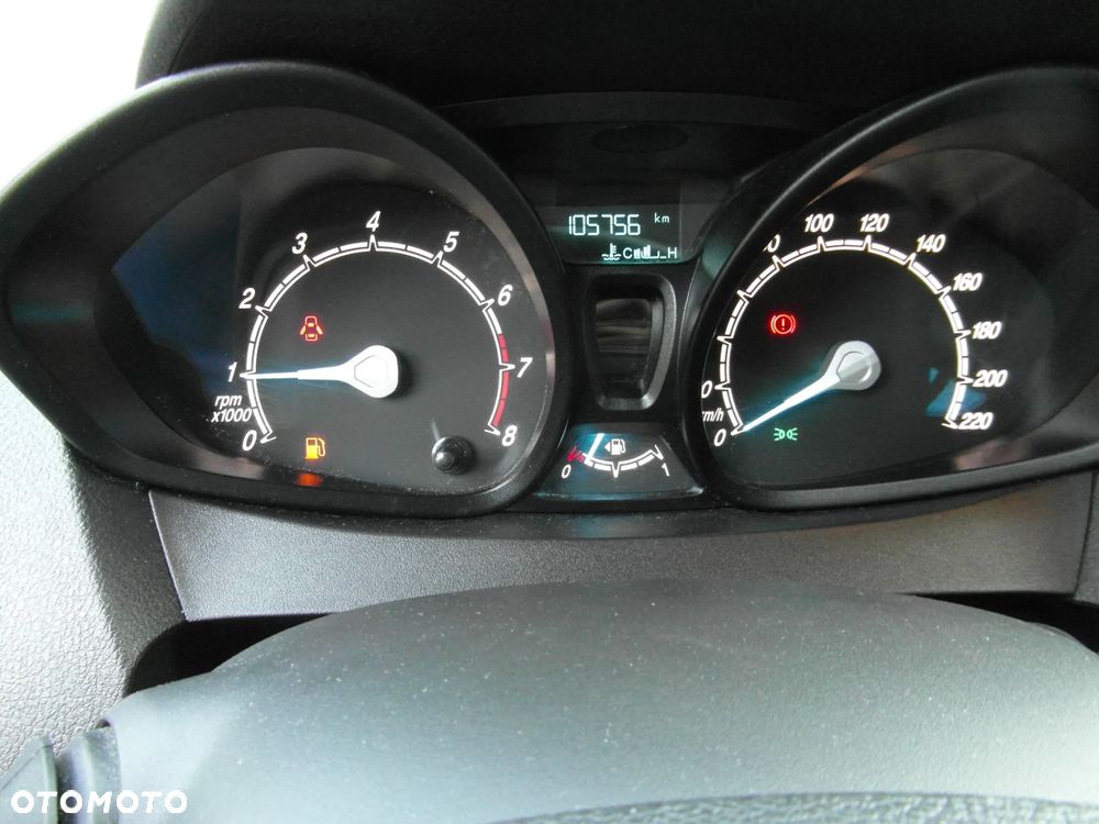 Ford Tourneo Courier 1.0 EcoBoost S&S Trend - 24