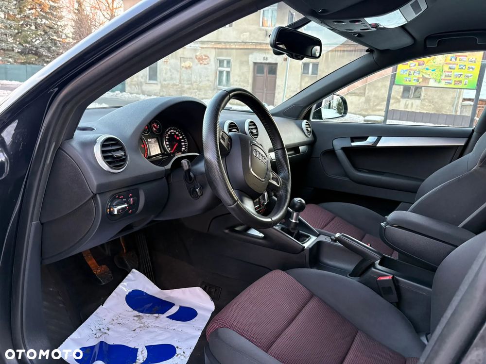 Audi A3 Sportback - 11