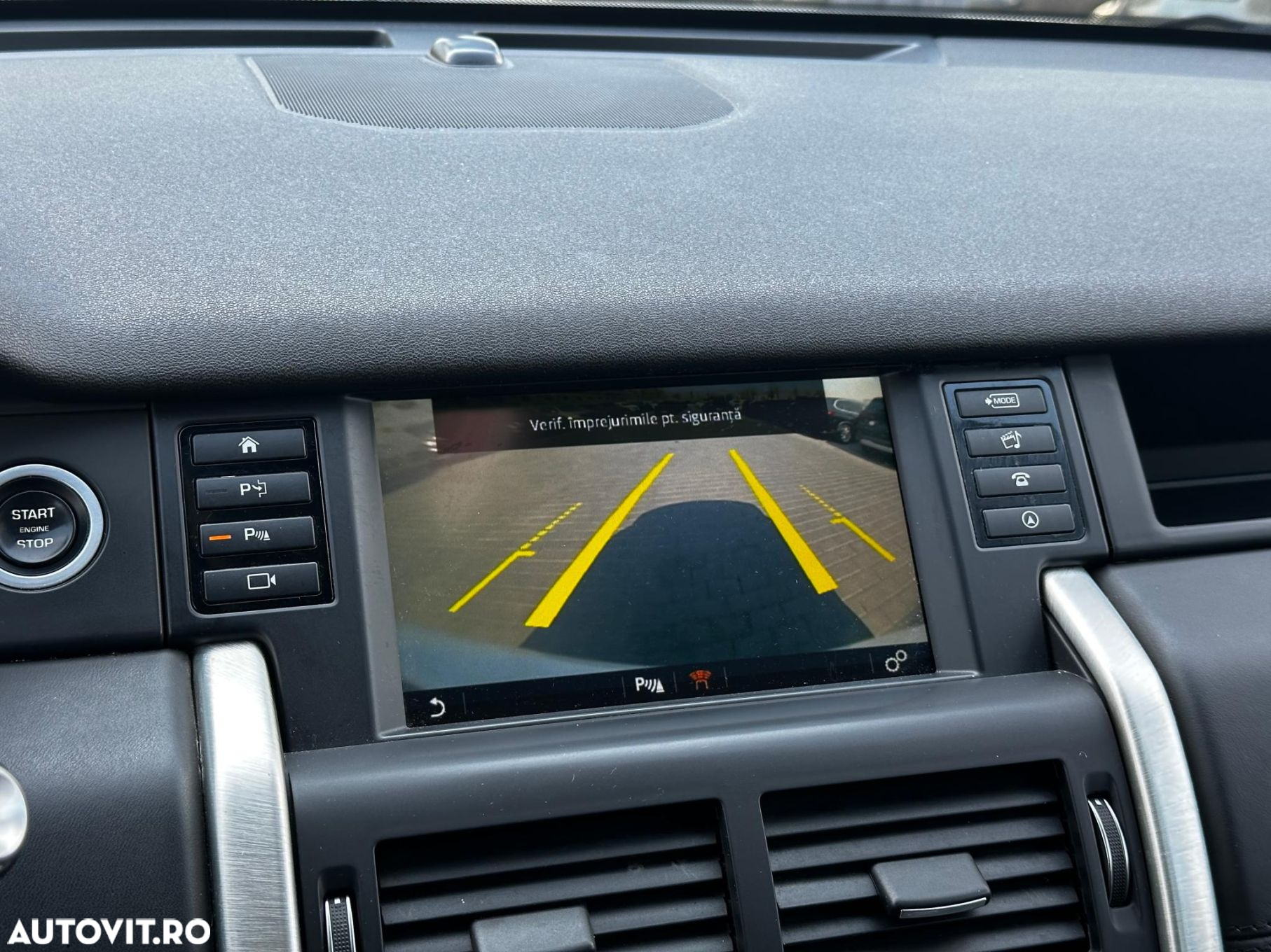 Land Rover Discovery Sport - 16