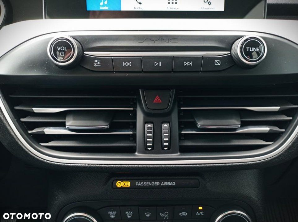 Ford Focus - 24