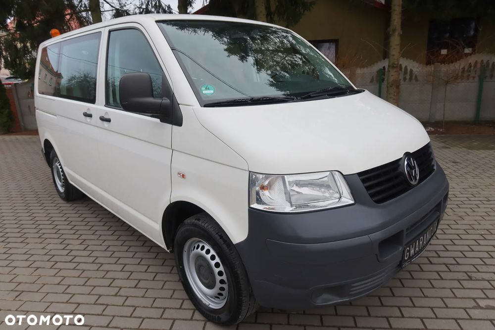 Volkswagen Transporter - 1