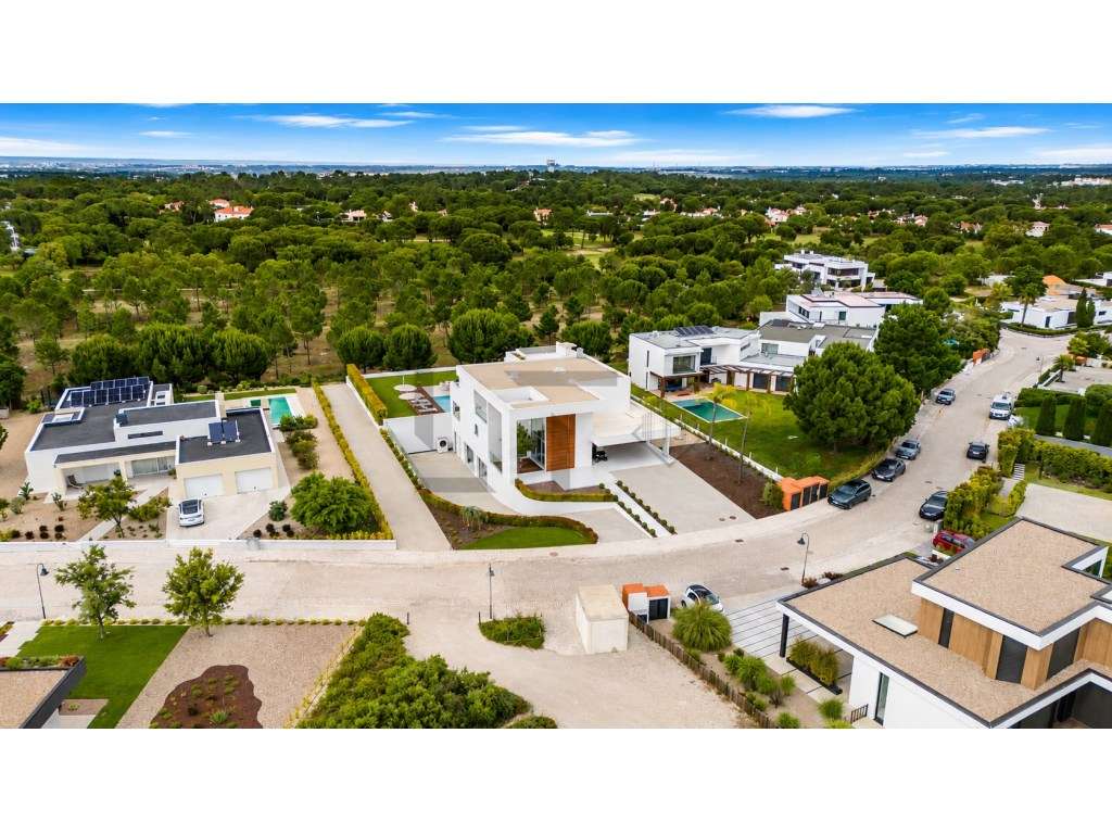 Moradia de Luxo T6 com Piscina para Venda no Golf da Quinta do Peru... - Grande imagem: 2/60