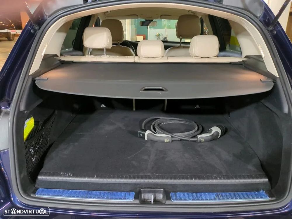 Mercedes-Benz GLC 300 de 4Matic - 11