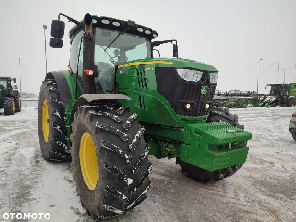 John Deere 6210R - 3