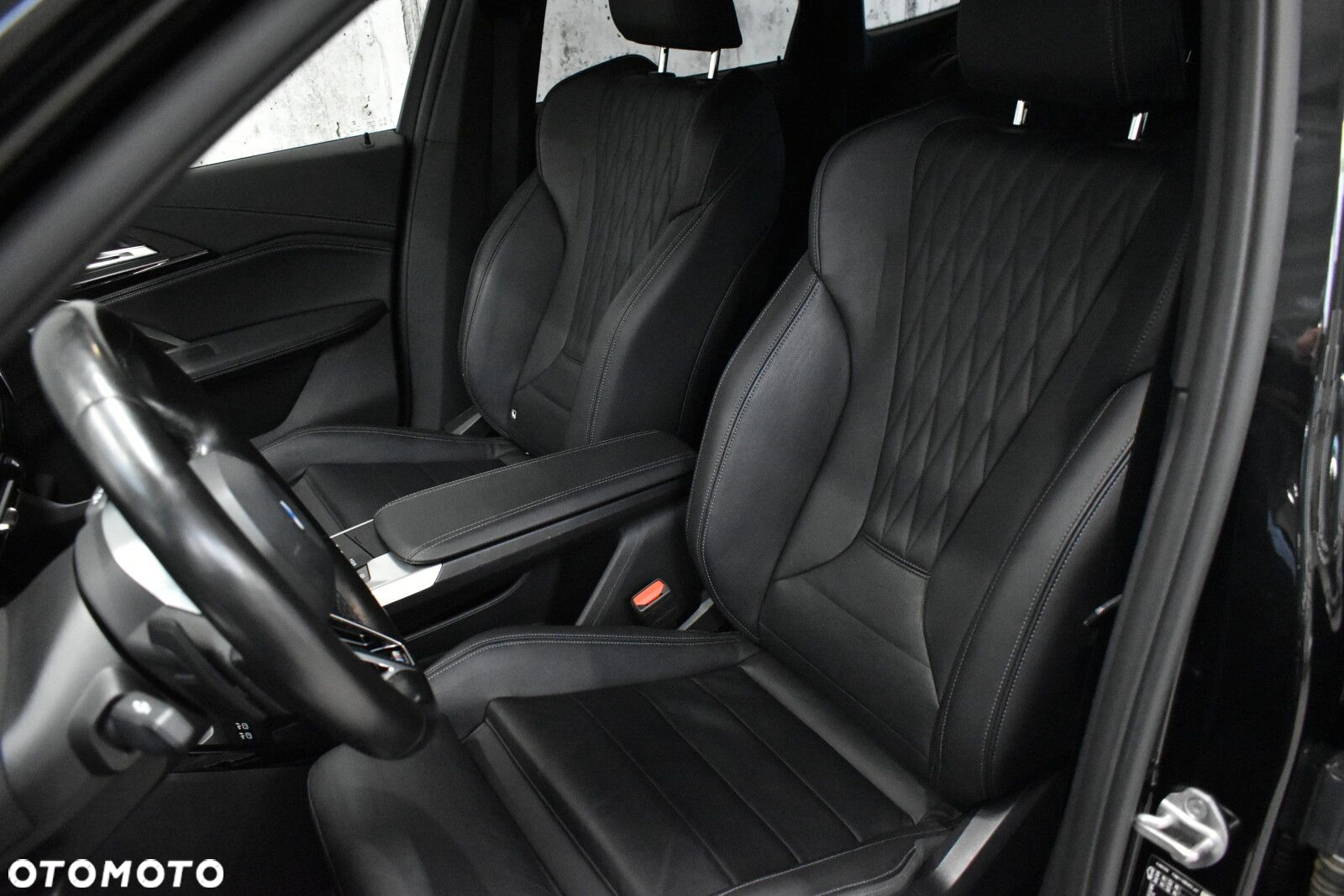 BMW X1 - 10