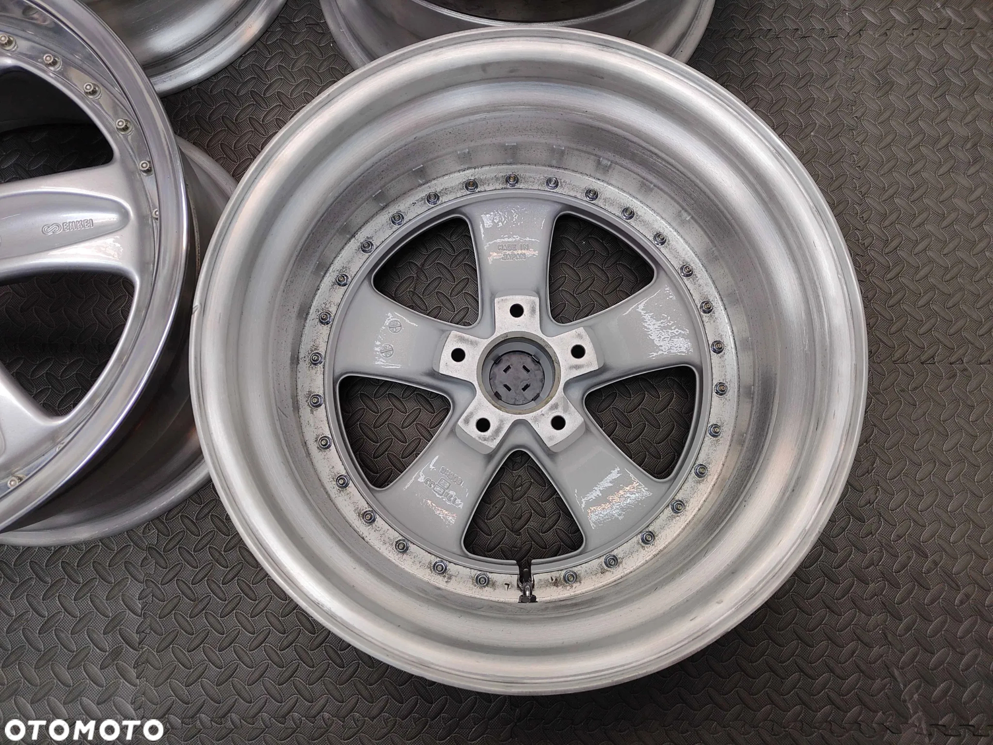 ENKEI WINSOME 17×8.5J +44 5×120 - 6