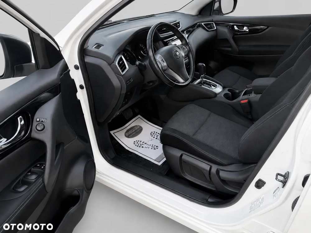Nissan Qashqai 1.2 DIG-T Xtronic TEKNA - 24