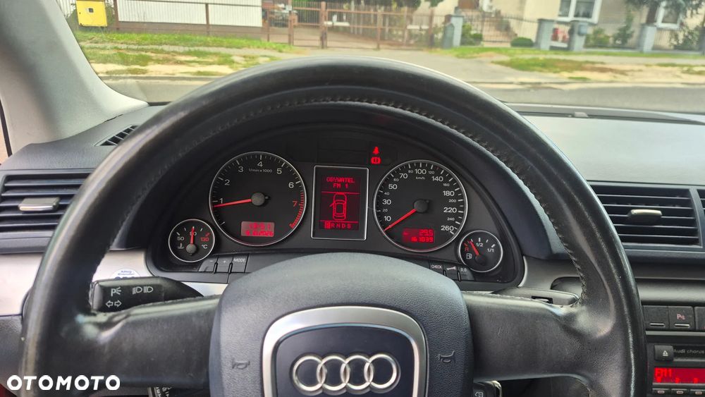 Audi A4 Limousine - 21